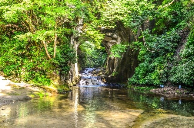 Nomizo falls